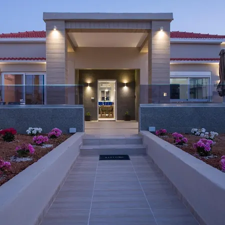 Villa Luxury Eva-mari With Jacuzzi, 50m From The *